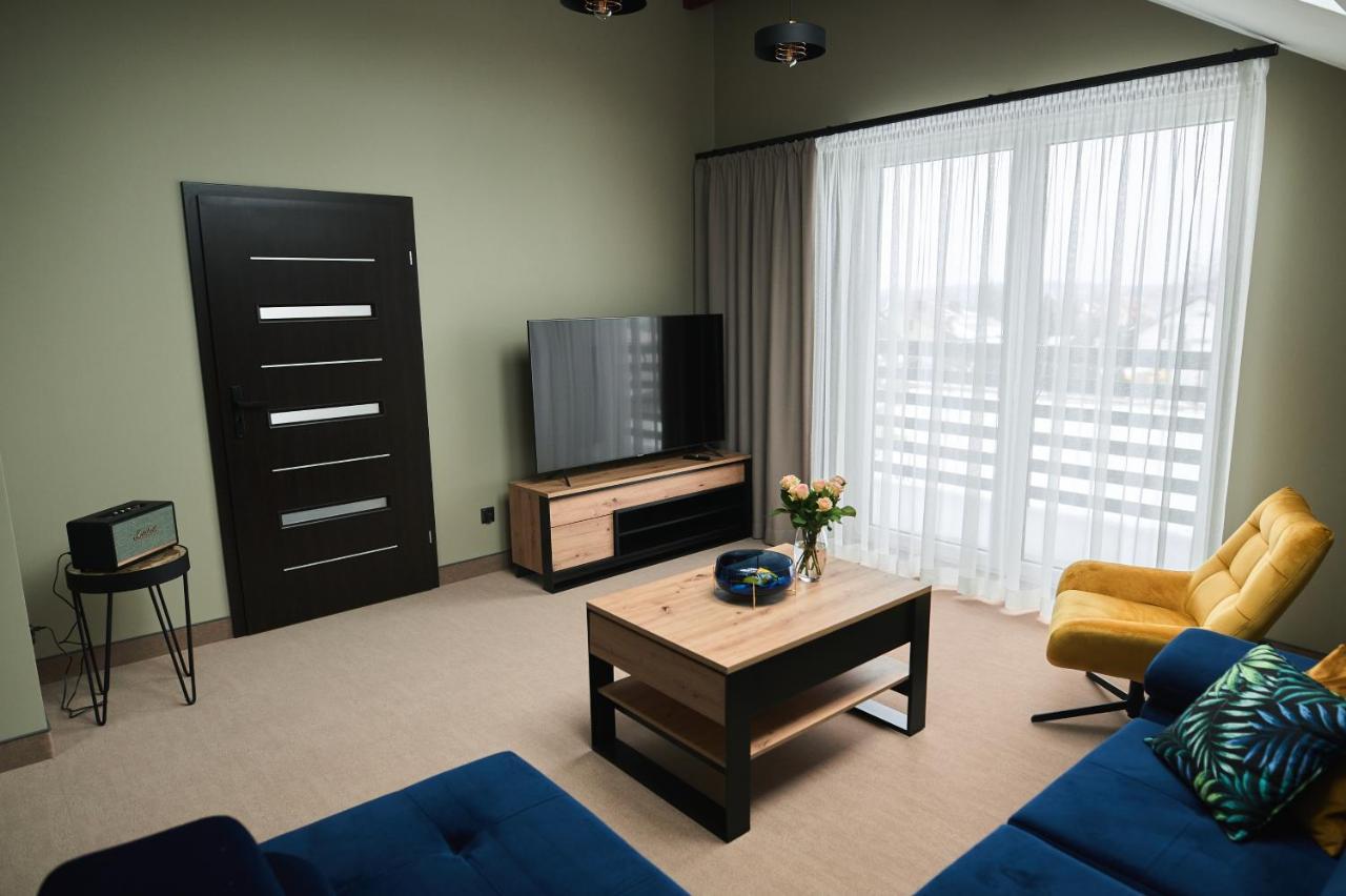 M&M Apartamenty Jasionka Extérieur photo